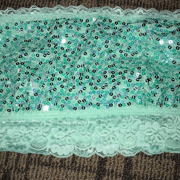 Strapless Bralet - Picture 2 of 8